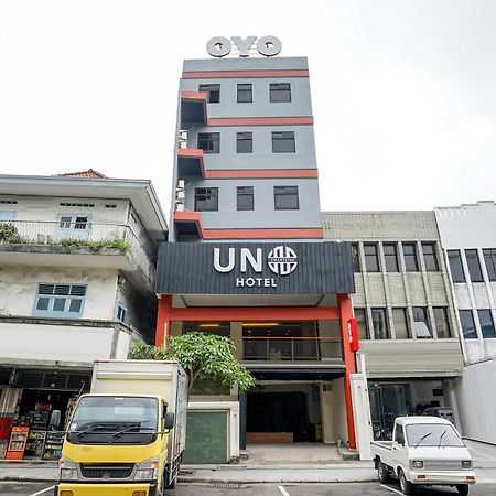 Hotel O Genteng Near Genteng Market Formerly Uno Hotel Surabaya Exterior photo
