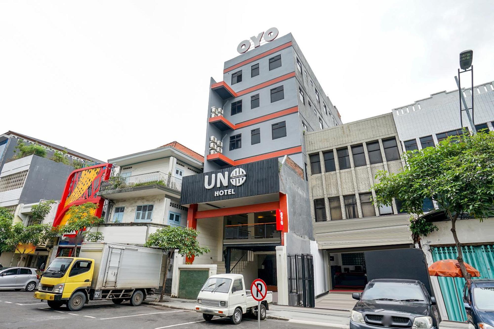 Hotel O Genteng Near Genteng Market Formerly Uno Hotel Surabaya Exterior photo